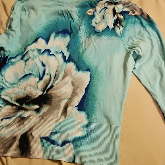 Whit house  Black  Market Floral Cardigan in Blue and White size m - Picture 4 of 10